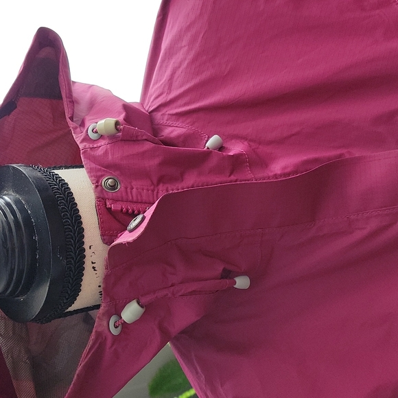 Ladie's LL Bean Windbreaker - Picture 2 of 7